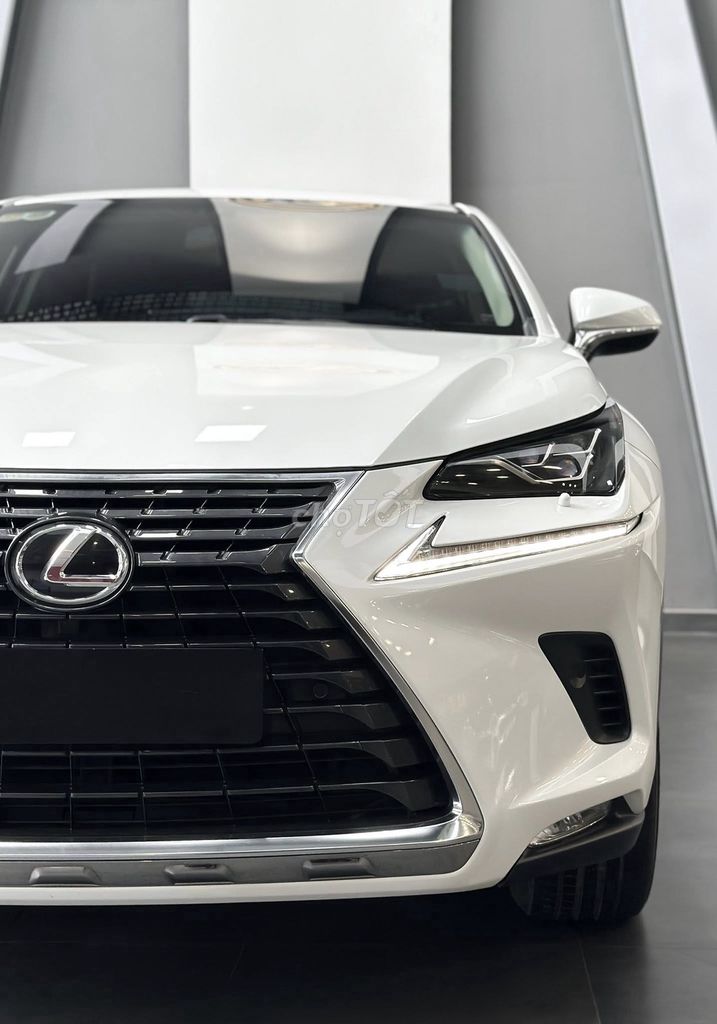LEXUS NX300 MODEL 2018 RẤT ĐẸP. Mua bán Ô tô tại Quận 7 Tp Hồ Chí Minh được đăng bởi Thanh Tùng NSG hình 2
