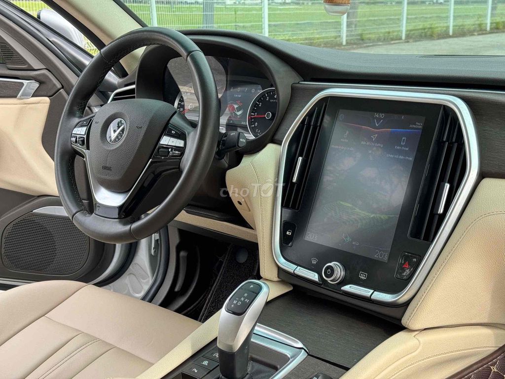 VinFast Lux A2.0 2021 Premium 2.0 AT - 100000 km. Mua bán Ô tô tại Quận Thanh Xuân Hà Nội được đăng bởi Trần Quang Huy hình 5