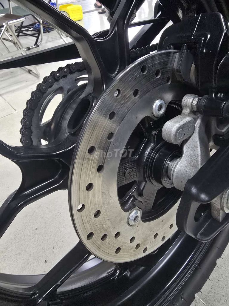 Yamaha XSR155 Siêu đẹp,1100km xe cực mới 99,99%. Mua bán Xe máy tại Quận Thanh Khê Đà Nẵng được đăng bởi Quý Moto Cycle 21 điện biên phủ Đà Nẵng hình 6