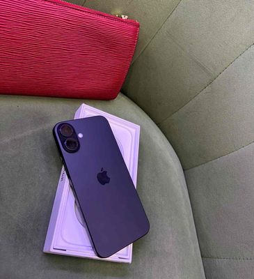 iphone 16 -256gb đen ch/a pin 100 zin keng