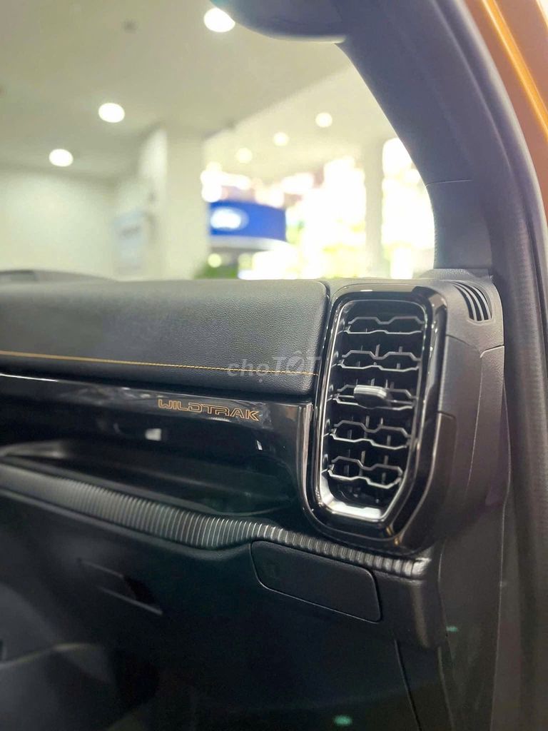 Ford Ranger Wildtrak 4x4 xe sẵn đủ màu giao ngay. Mua bán Ô tô tại Quận 4 Tp Hồ Chí Minh được đăng bởi Khiêm Ford Phú Mỹ hình 6