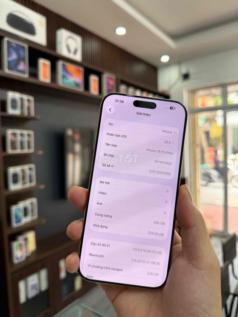 iPhone 16 Pro Max 256GB Vàng vỡ tí lưng nhận gl. Mua bán Điện thoại tại Quận Cầu Giấy Hà Nội được đăng bởi Luyệnnn hình 1