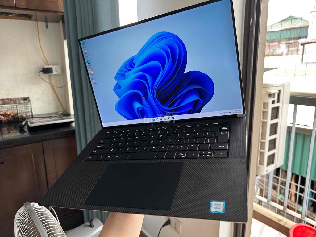 Dell pre 5550 đẹp chạy khoẻ. Mua bán Laptop tại Quận Thanh Xuân Hà Nội được đăng bởi Vũ Hồng Vân hình 1