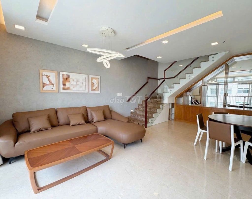 Cho thuê, bán duplex starhill 3pn, 3wc Phú Mỹ Hưng Quận 7
