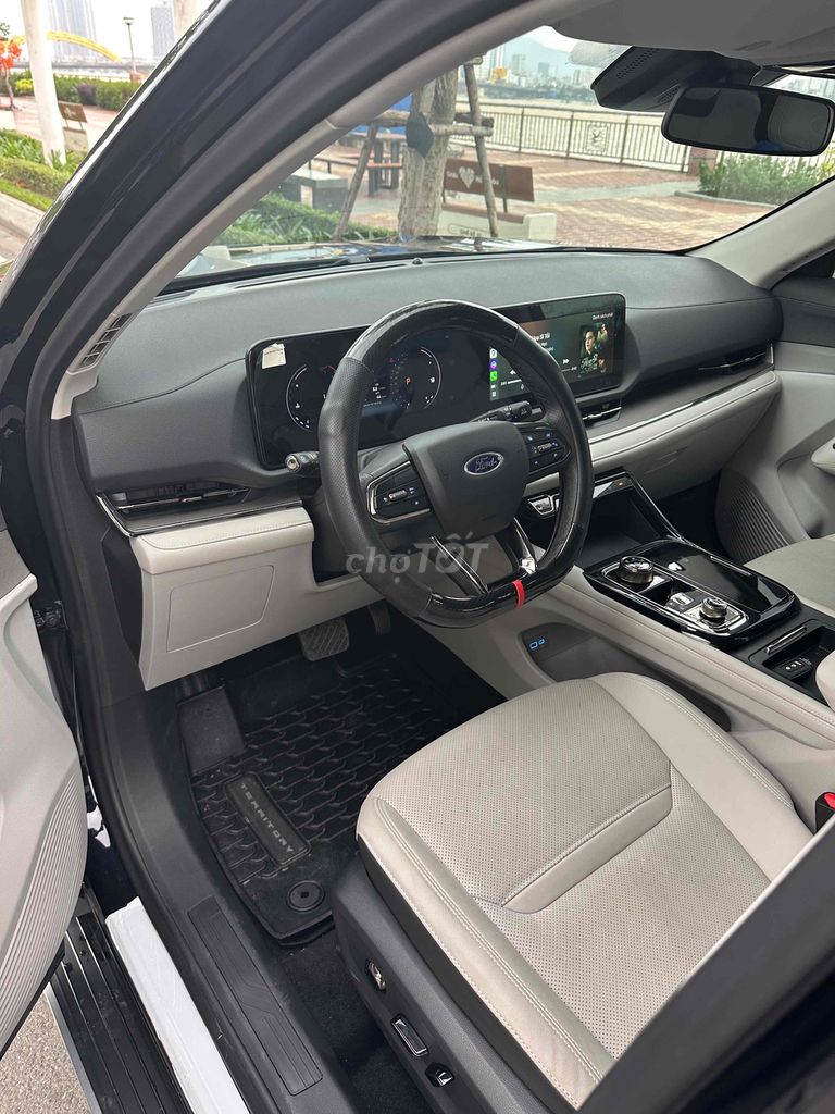 Ford Territory 2025  - 4000 km giá 375 triệu. Mua bán Ô tô tại Quận Thanh Khê Đà Nẵng được đăng bởi HAT hình 4