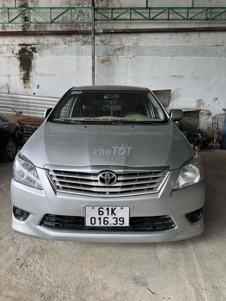 Toyota Innova 2013 Số sàn Bạc. Mua bán Ô tô tại Thành phố Thủ Dầu Một Bình Dương được đăng bởi Hoàng Thiện hình 1