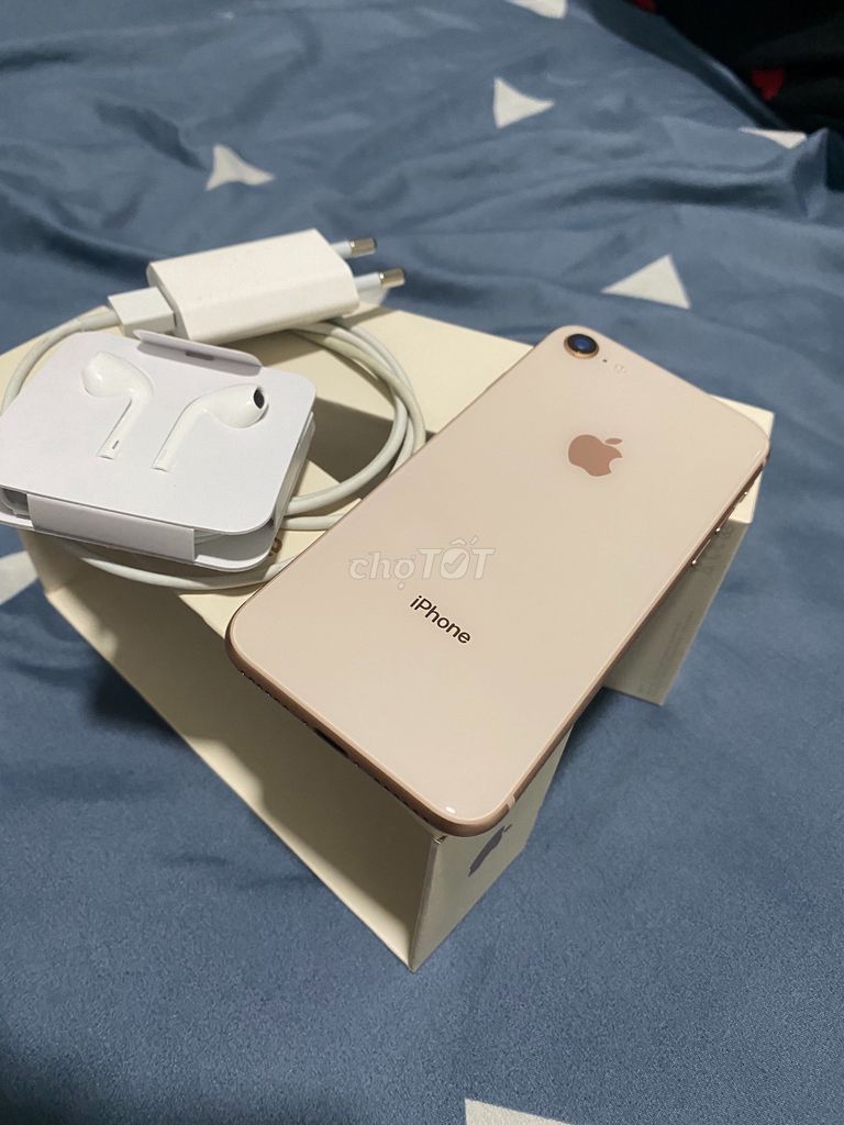 0988420156 - iphone 8 64gb vàng QT mã VN/A còn BH hãng fpt 6th