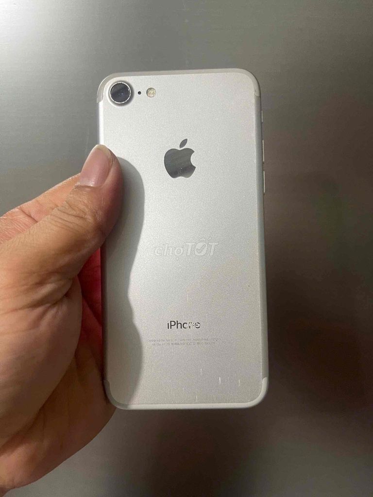 cần bán iPhone 7 quốc tế nhỏ gọn bộ nhớ cao 128G. Mua bán Điện thoại tại Thành phố Biên Hòa Đồng Nai được đăng bởi Trần Thị Mai Lý hình 1