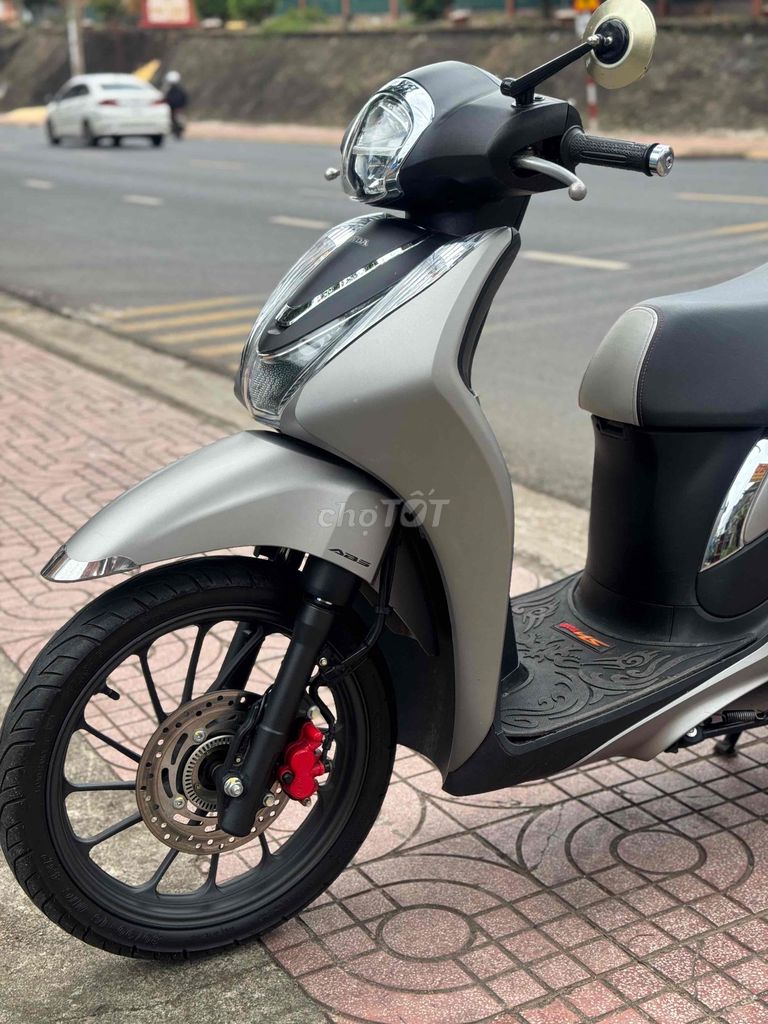 Sh mode bản full ABS chính chủ phố như mới. Mua bán Xe máy tại Thành phố Buôn Ma Thuột Đắk Lắk được đăng bởi Thu Hiền hình 5