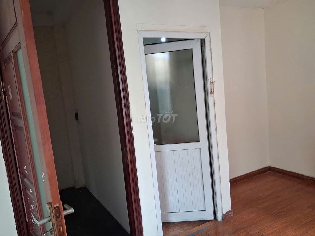 Nhà nguyên căn phố An Dương Vương, Phú Thượng, thoáng sáng, giá 9tr