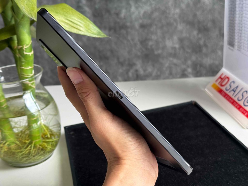 Lenovo Legion Y700 2025 12/256gb ( có đổi máy ). Mua bán Máy tính bảng tại Quận Ninh Kiều Cần Thơ được đăng bởi Tiến  hình 3