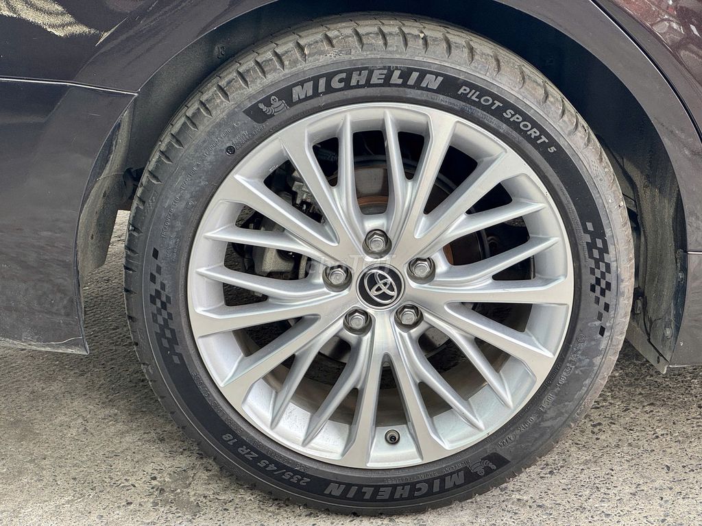 Camry 2.5Q 2019- bản đủ- 52.000km. Mua bán Ô tô tại Quận Gò Vấp Tp Hồ Chí Minh được đăng bởi TOYOTA SURE GÒ VẤP hình 10
