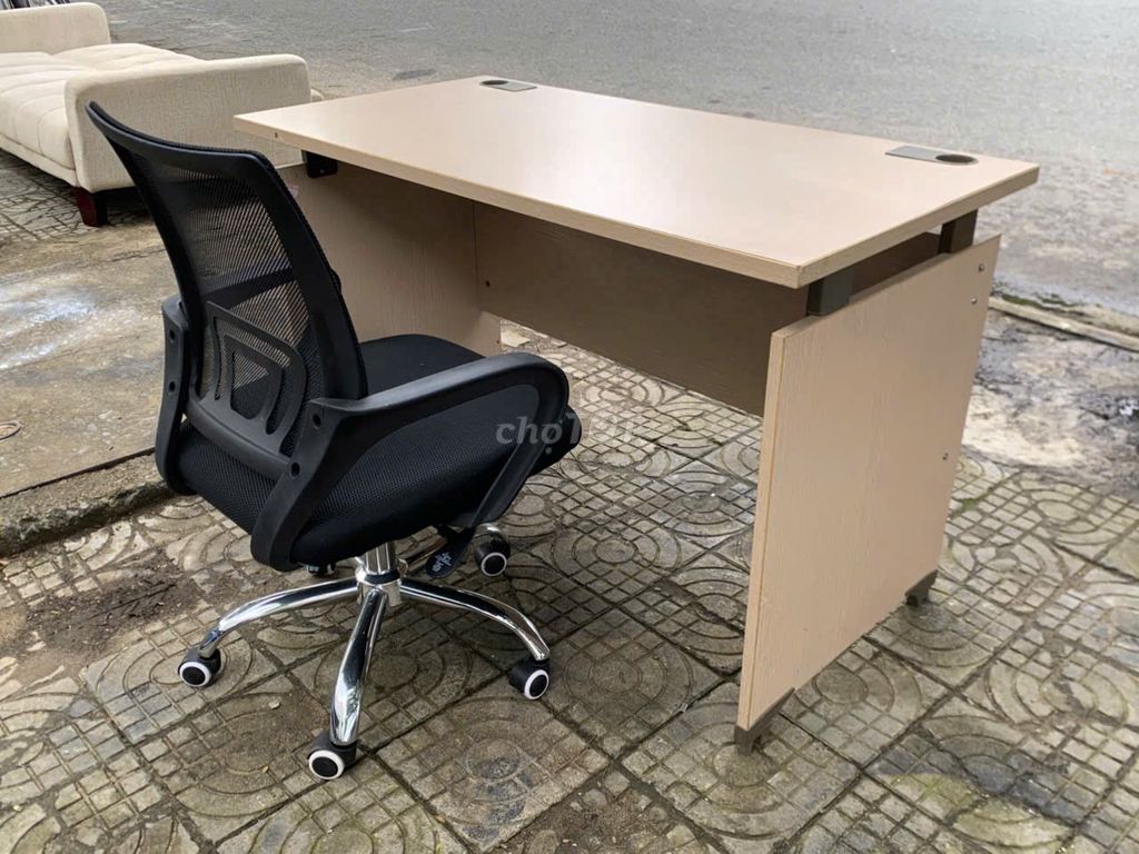 combo bàn ghế văn phòng  thanh lý. Mua bán Đồ dùng văn phòng tại Quận Sơn Trà Đà Nẵng được đăng bởi Thế Giới Đồ Cũ Đà Nẵng hình 1
