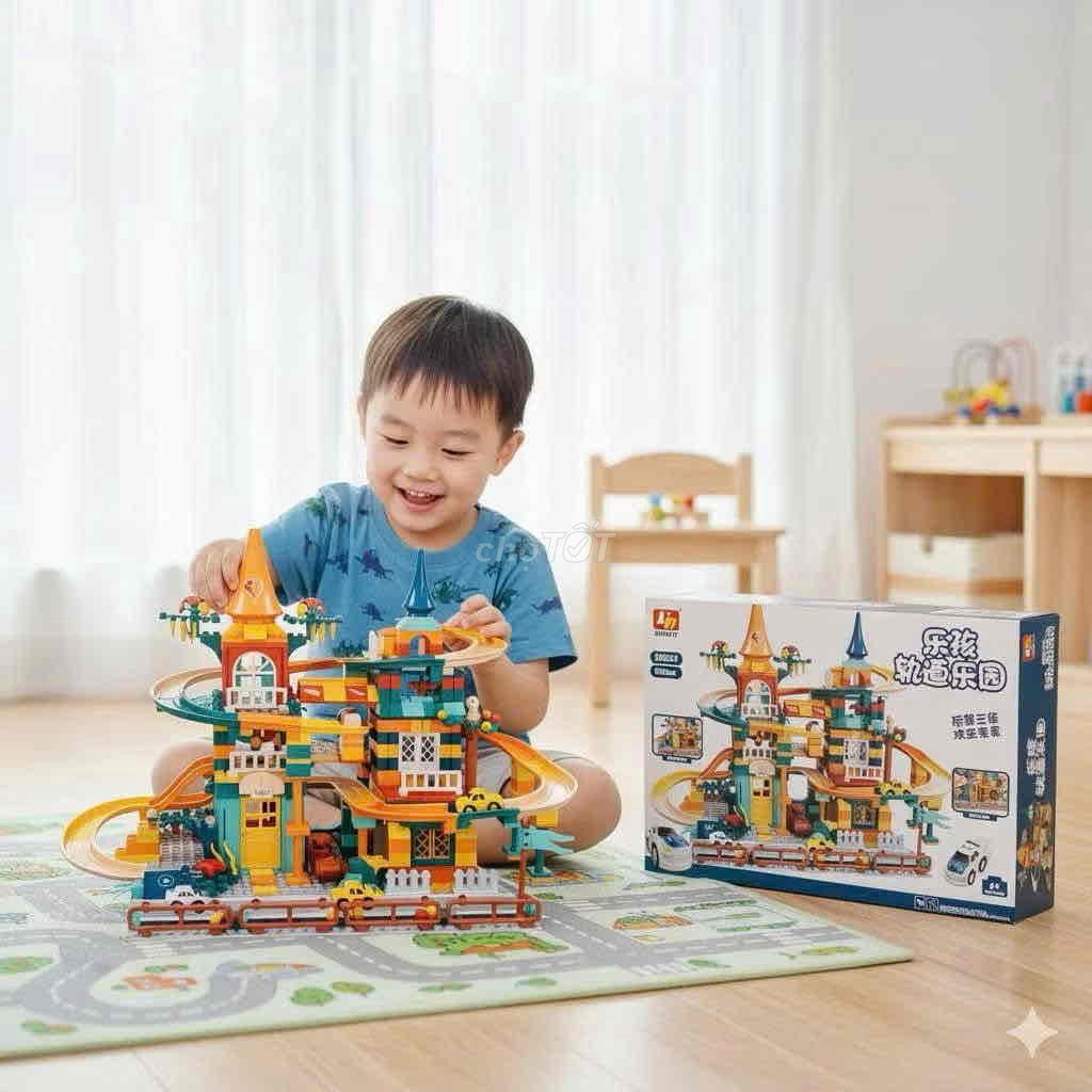 Bộ Xếp Hình Lắp Ráp Lâu Đài Cầu Trượt. Mua bán Mẹ và bé tại Quận Hải Châu Đà Nẵng được đăng bởi Đồ Chơi 121 Nguyễn Du hình 1