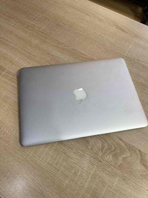 Apple MacBook Air Bạc Like New