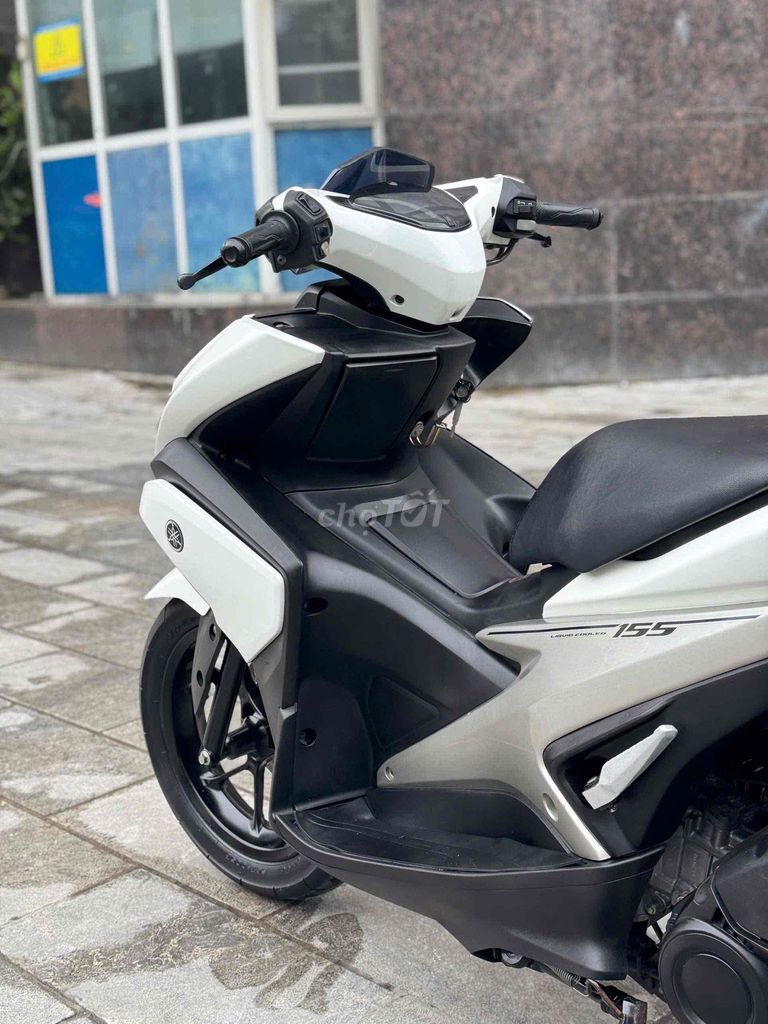 NVX 155 sơn máy zin 100% trắng 1 chủ 2018 chất. Mua bán Xe máy tại Quận Cầu Giấy Hà Nội được đăng bởi nguyễn bích thuỷ hình 6