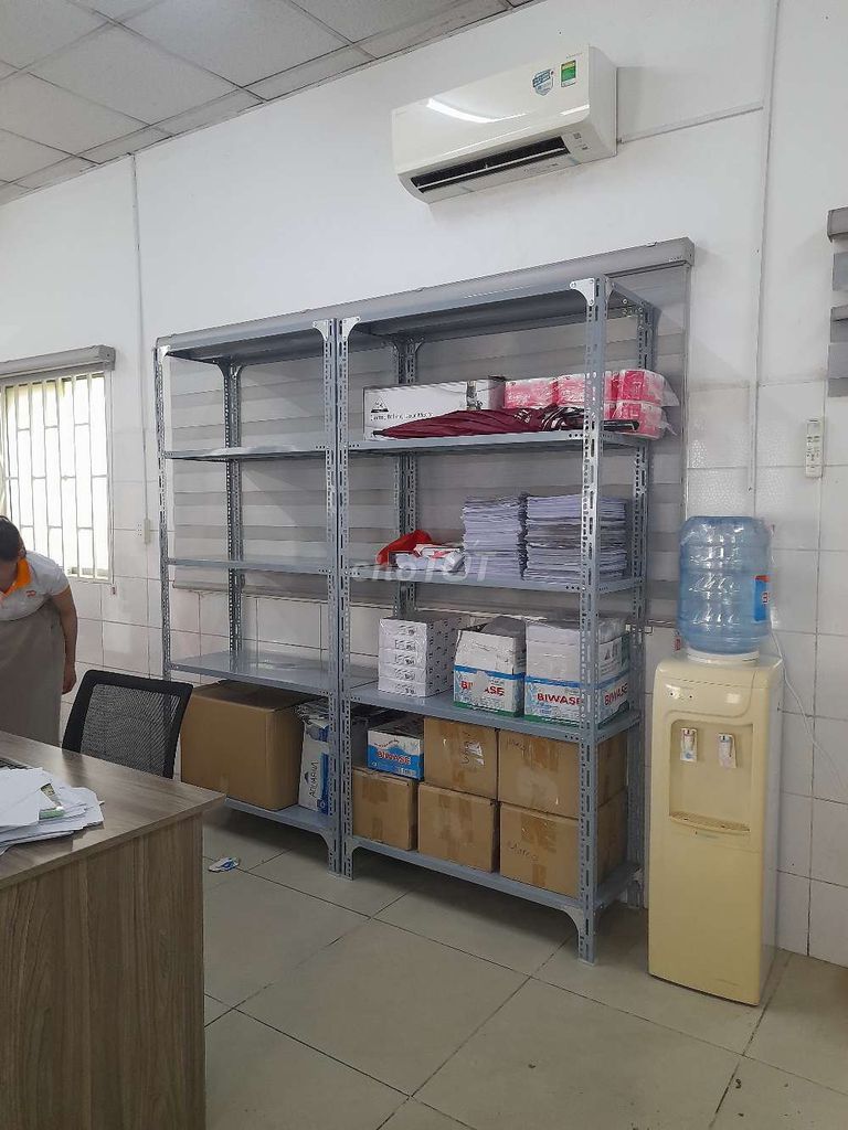 Kệ sắt v lỗ đa năng (k25). Mua bán Tủ, kệ gia đình tại Huyện Trảng Bom Đồng Nai được đăng bởi Thu Hoàng hình 1