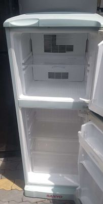 Tủ lạnh Sanyo 135 lít đẹp bao vận chuyển