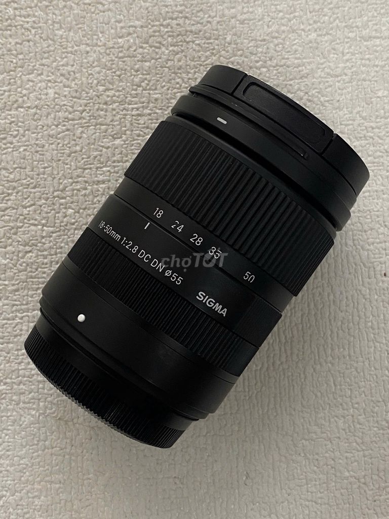 Ống kính Sigma 18-50mm F2.8 DC DN Fujifilm . Mua bán Máy ảnh, Máy quay tại Quận Hải Châu Đà Nẵng được đăng bởi Quế Art hình 1