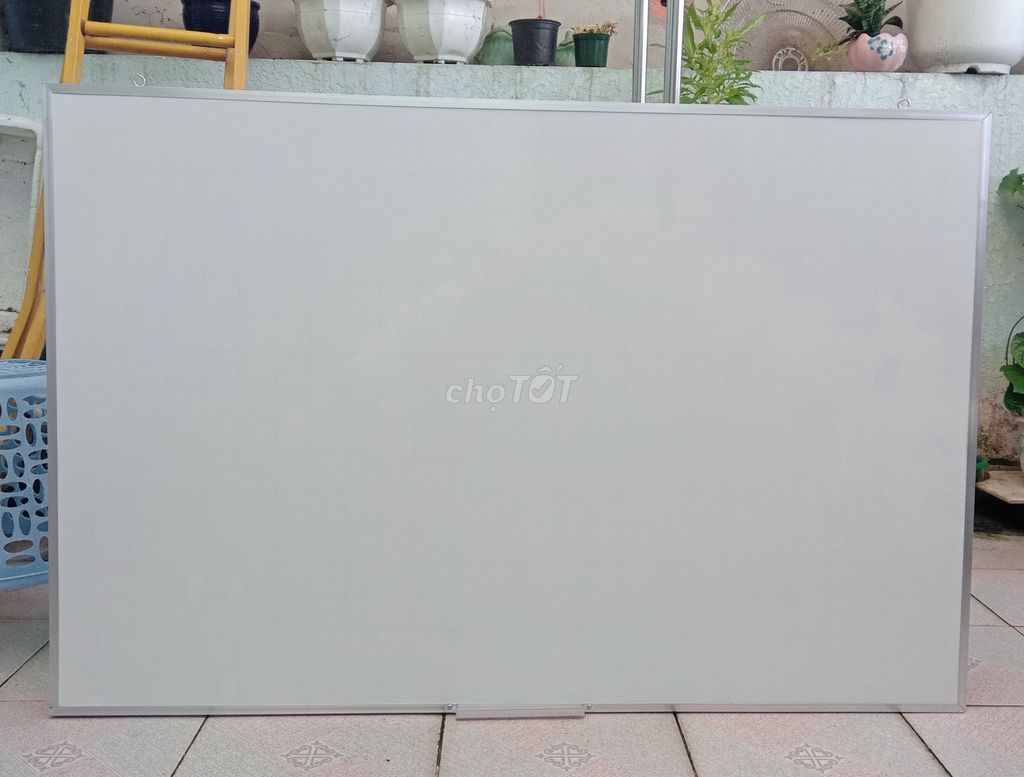 Bảng trắng khung gỗ viền nhôm 80x120cm treo tường. Mua bán Đồ dùng văn phòng tại Quận Phú Nhuận Tp Hồ Chí Minh được đăng bởi Cheery Quynh hình 1