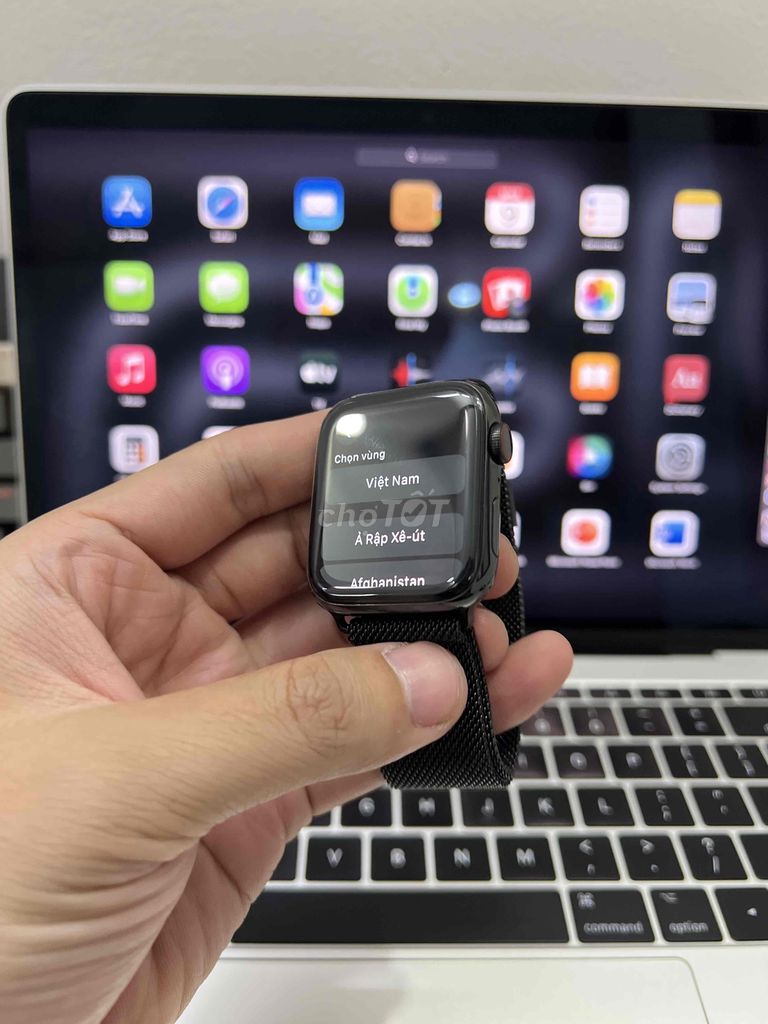 Apple watch Series 4 44mm LTE THÉP ĐEN 99% likenew