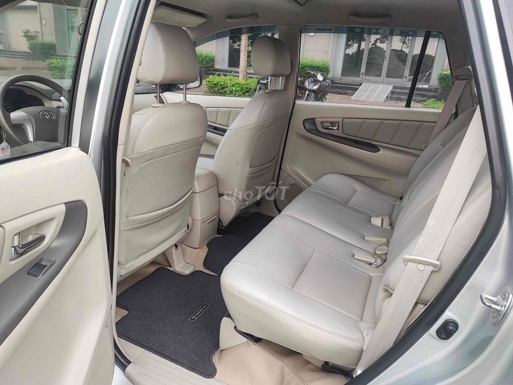 Toyota Innova 2014 E - 12000 km. Mua bán Ô tô tại Quận Hai Bà Trưng Hà Nội được đăng bởi Bùi hiển hình 6