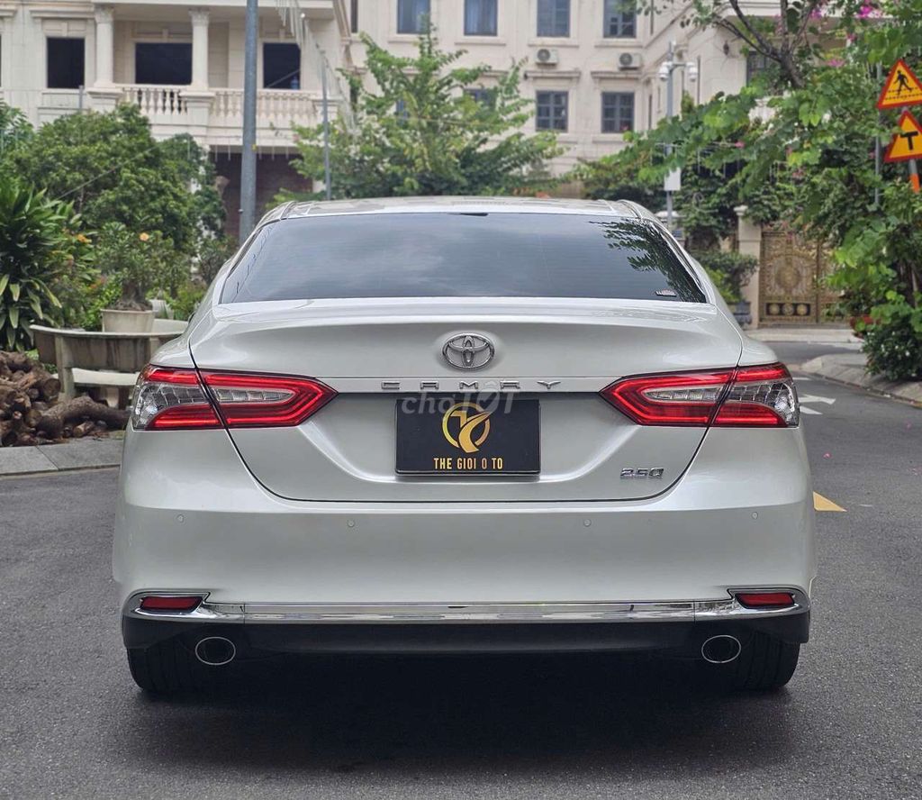 TOYOTA CAMRY 2.5 Q SX 2021 ODO 61.000 KM. Mua bán Ô tô tại Quận Gò Vấp Tp Hồ Chí Minh được đăng bởi THẾ GIỚI Ô TÔ AUTO WORLD  hình 6