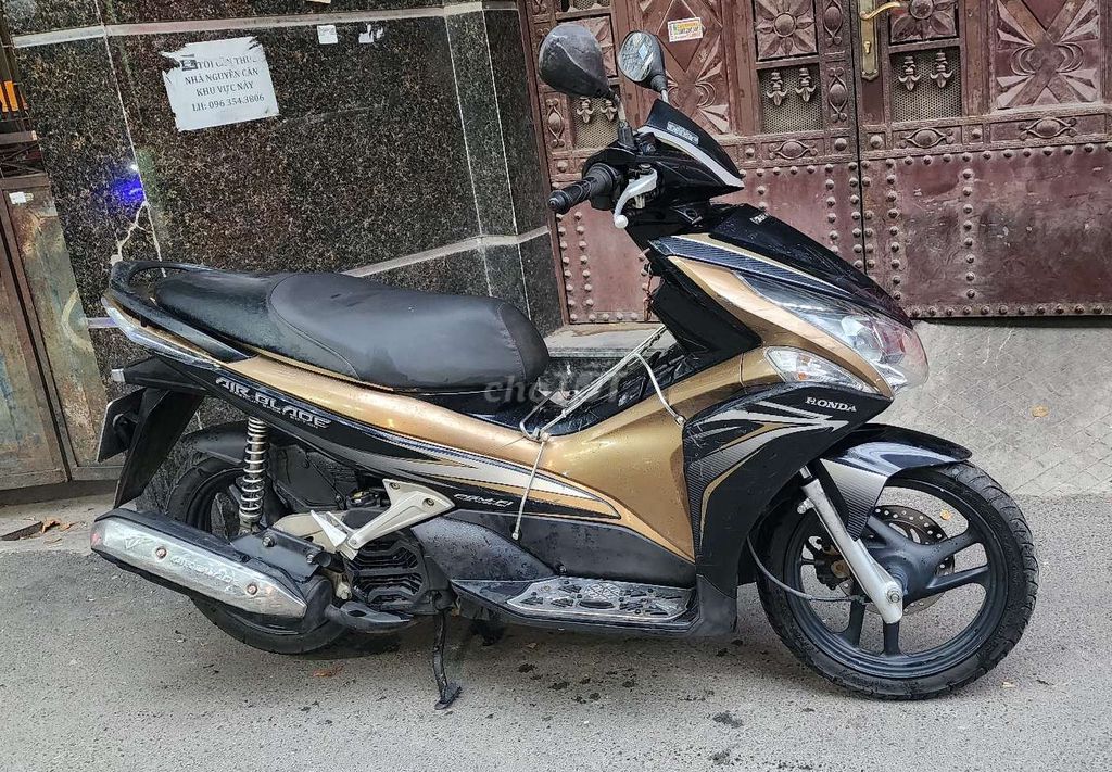 Airblade vàng đồng 3D biển 29 xe zin nguyên bản. Mua bán Xe máy tại Quận Ba Đình Hà Nội được đăng bởi Hoàng  hình 4
