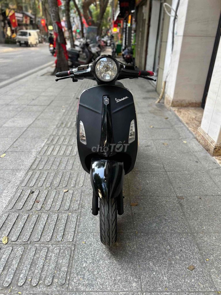 thanh lý vesp đen nhám đời cao ko lỗi. Mua bán Xe điện tại Quận Ba Đình Hà Nội được đăng bởi Huylam hình 2