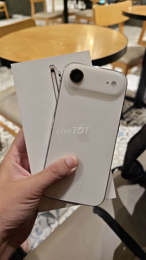 Apple iPhone Air 256GB chính hãng FPT Fullbox. Mua bán Điện thoại tại Quận Ninh Kiều Cần Thơ được đăng bởi Kiet hình 1