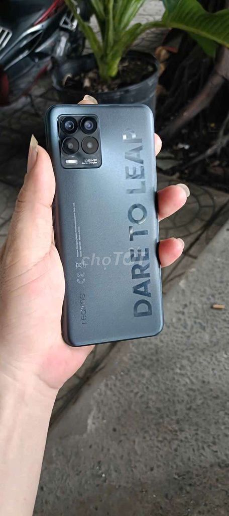 Realme 8 Pro..ram 8+8 bn 128G chip snap 720G . Mua bán Điện thoại tại Quận Bình Thuỷ Cần Thơ được đăng bởi cầu rạch súc 91b Nguyễn Văn Linh  hình 1