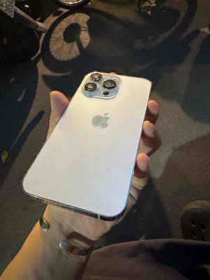 Apple iPhone 13 Pro Trắng Tặng Sạc Type C Bộ 800k