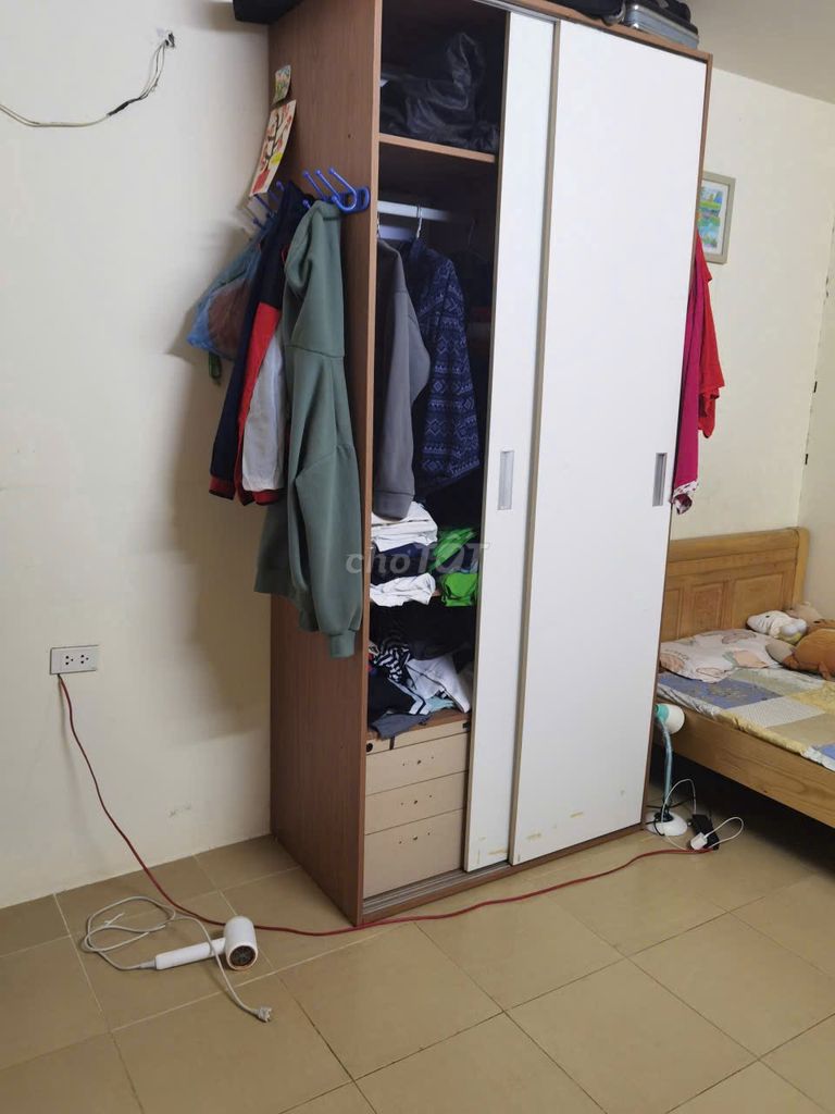 Tủ quần áo gỗ cửa lùa. Mua bán Tủ, kệ gia đình tại Quận Bắc Từ Liêm Hà Nội được đăng bởi Mr Bean hình 1