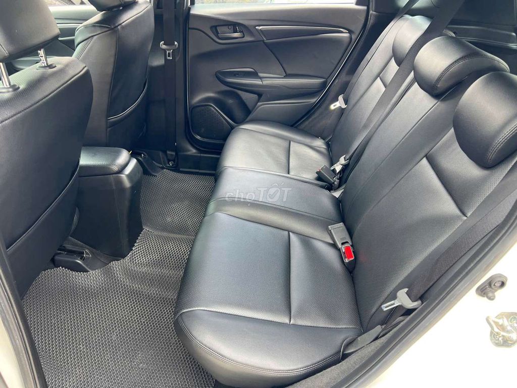 💚💚 Honda Jazz 2018 RS - 39999 km SIÊU MỚI. Mua bán Ô tô tại Thành phố Thuận An Bình Dương được đăng bởi BÌNH VÌNH PHÚ CHUYÊN XE LƯỚT BAO TEST HÃNG  hình 12