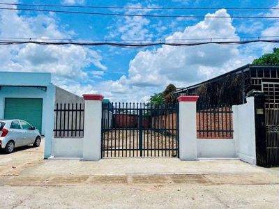 kẹt tiền bán gấp 