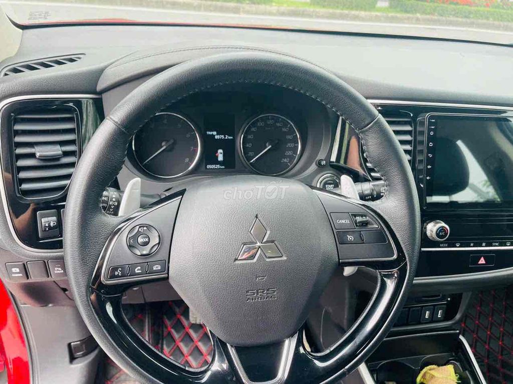 Mitsubishi Outlander 2022 2.0 CVT hơn 5 vạn km!. Mua bán Ô tô tại Quận Thanh Xuân Hà Nội được đăng bởi Dương Xuân Trường hình 10