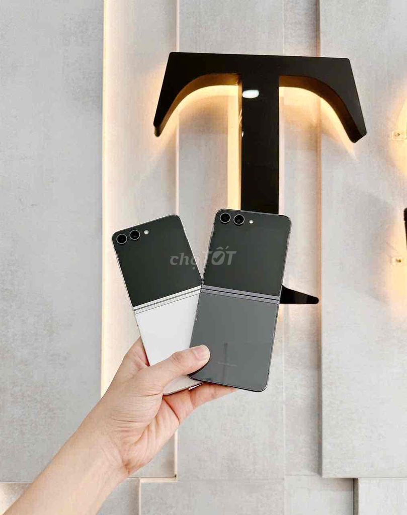 Zflip 5 Cream 256Gb Máy Đẹp Zin Nguyên Bản. Mua bán Điện thoại tại Quận Thanh Khê Đà Nẵng được đăng bởi Thiện Lê TShop 16 Lê Đình Lý hình 1