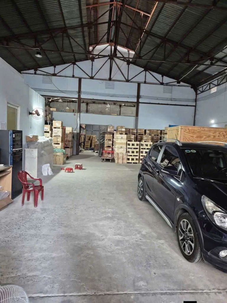 Giá tốt - 555m2 ngay Aeon Mall Tân Phú phù hợp cải tạo KD, Kho xưởng