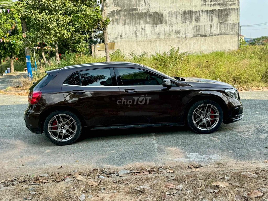 GLA 45 AMG  4Matic 361hp. Mua bán Ô tô tại Thành phố Dĩ An Bình Dương được đăng bởi Dương ô tô motor bình dương hình 17