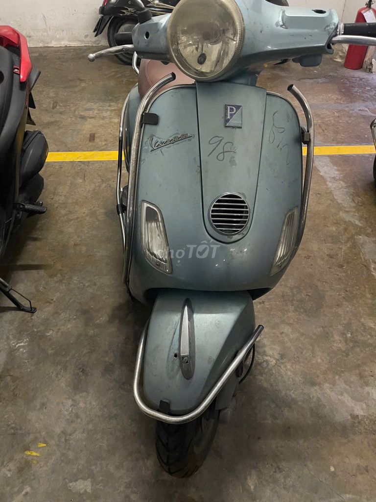 Bán xe Vespa. Mua bán Xe máy tại Quận 7 Tp Hồ Chí Minh được đăng bởi Nguyễn Chí Tâm hình 1