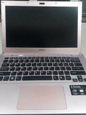 Laptop cấu hình mạnh,chip i5,ram 8gb,SSD 320Gb