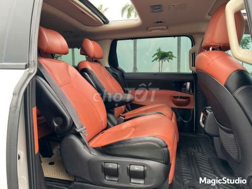 Kia Carnival Signature 2022 АКПП 8 ст Белый