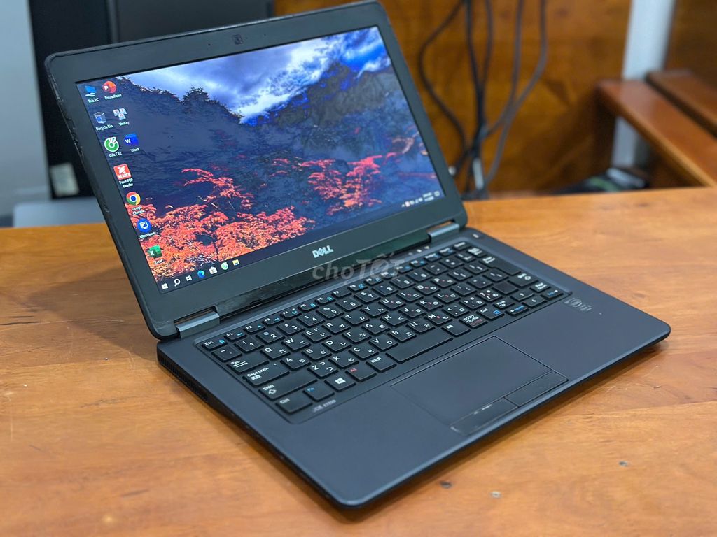 Dell Latitude E7250 i5-5300U 12.5 inch 8GB/128GB. Mua bán Laptop tại Quận Gò Vấp Tp Hồ Chí Minh được đăng bởi Mai  hình 1