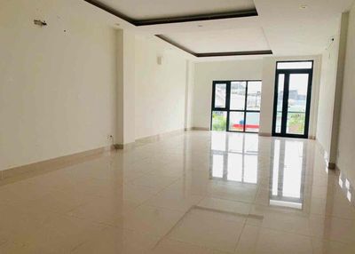 Cho thuê toà nhà 4,5 tầng Trống suốt phù hợp làm VP và ở MT Bùi Tá Hán. Cho thuê văn phòng, mặt bằng kinh doanh tại Quận Ngũ Hành Sơn Đà Nẵng được đăng bởi Hiền Nguyễn 