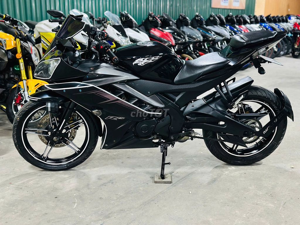 XE MÁYTHANH TÙNG_R15 V2 ĐEN XE ĐẸP MÁY ZIN CHẤT. Mua bán Xe máy tại Quận Nam Từ Liêm Hà Nội được đăng bởi THANH TÙNG hình 2