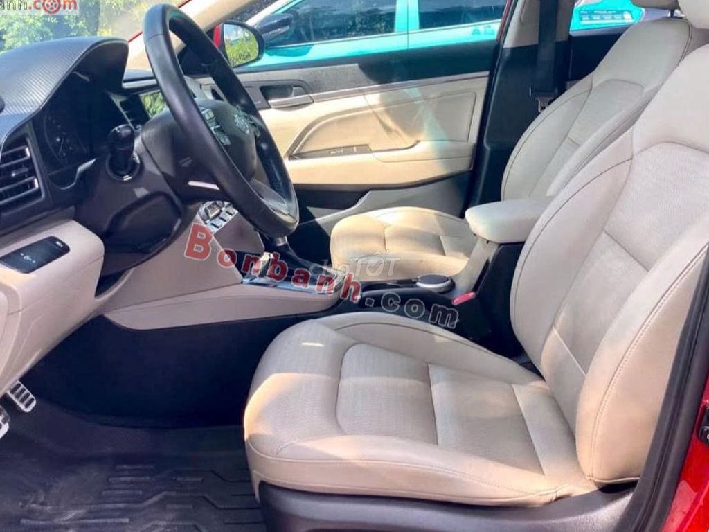 Hyundai Elantra 2.0 AT 2019-Màu đỏ. Mua bán Ô tô tại Quận 7 Tp Hồ Chí Minh được đăng bởi Anh bảy hình 3