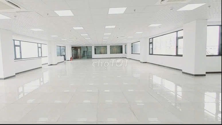 Mặt Tiền Cống Quỳnh, phường Nguyễn Cư Trinh, Quận 1.DT 6x 35m