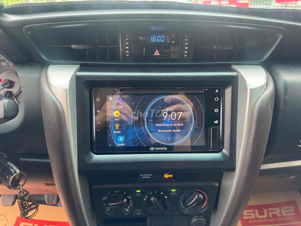 Fortuner 2020 2.4 Dầu - Sàn, còn thương thảo. Mua bán Ô tô tại Quận Gò Vấp Tp Hồ Chí Minh được đăng bởi Nguyễn An hình 10