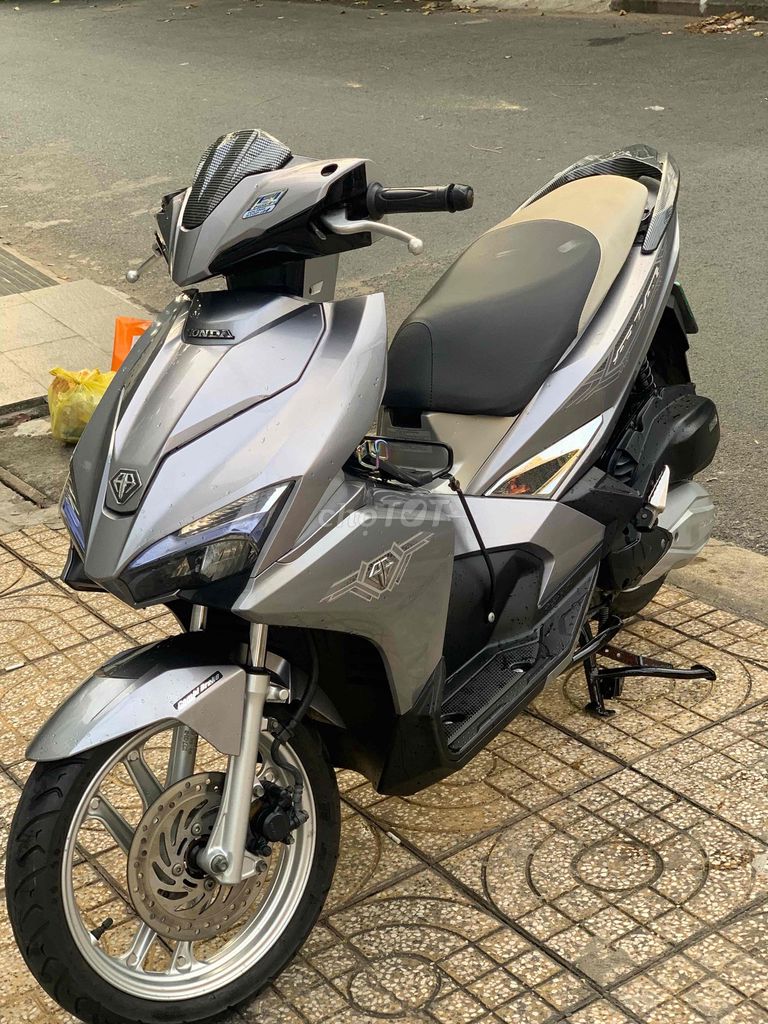 HONDA AIR BLADE 2018 khoá smarkey bs64 chính chủ. Mua bán Xe máy tại Quận Tân Phú Tp Hồ Chí Minh được đăng bởi TÂN HƯƠNG hình 2