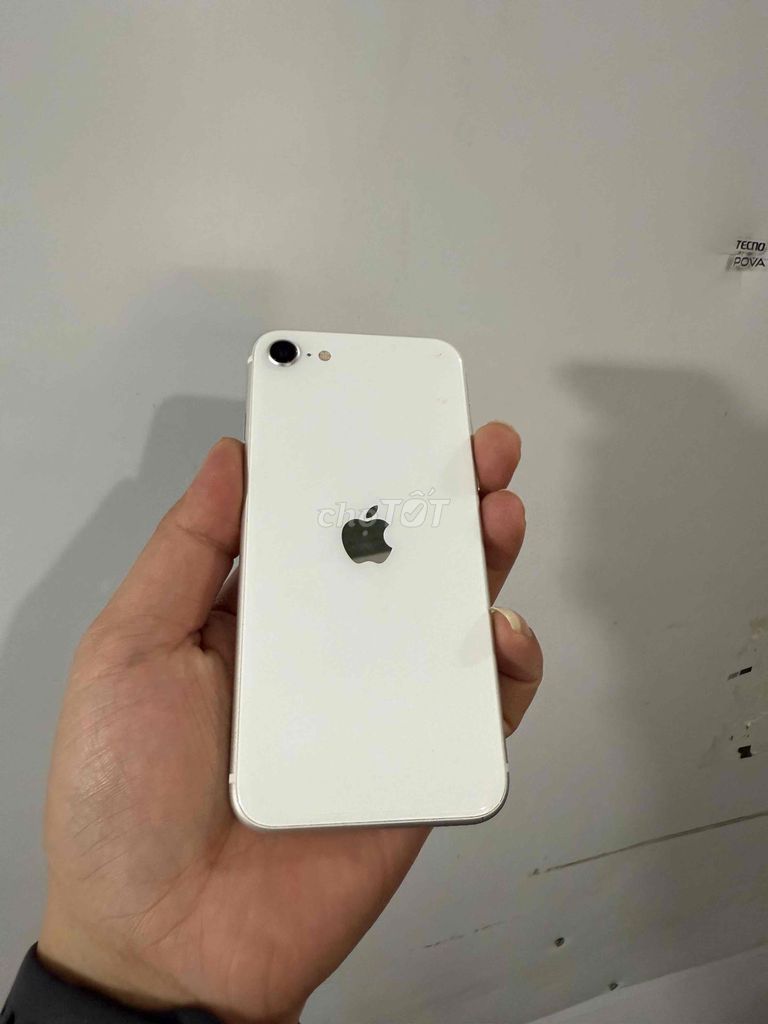 Apple iPhone SE 2020 Trắng nhỏ gọn cấu hình 11. Mua bán Điện thoại tại Thành phố Buôn Ma Thuột Đắk Lắk được đăng bởi Tiến BMT47 hình 1